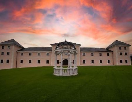 فندق Chateau Sanov Sanov  المظهر الخارجي الصورة