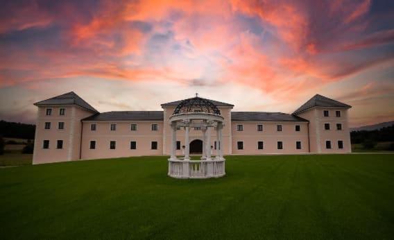 فندق Chateau Sanov Sanov  المظهر الخارجي الصورة